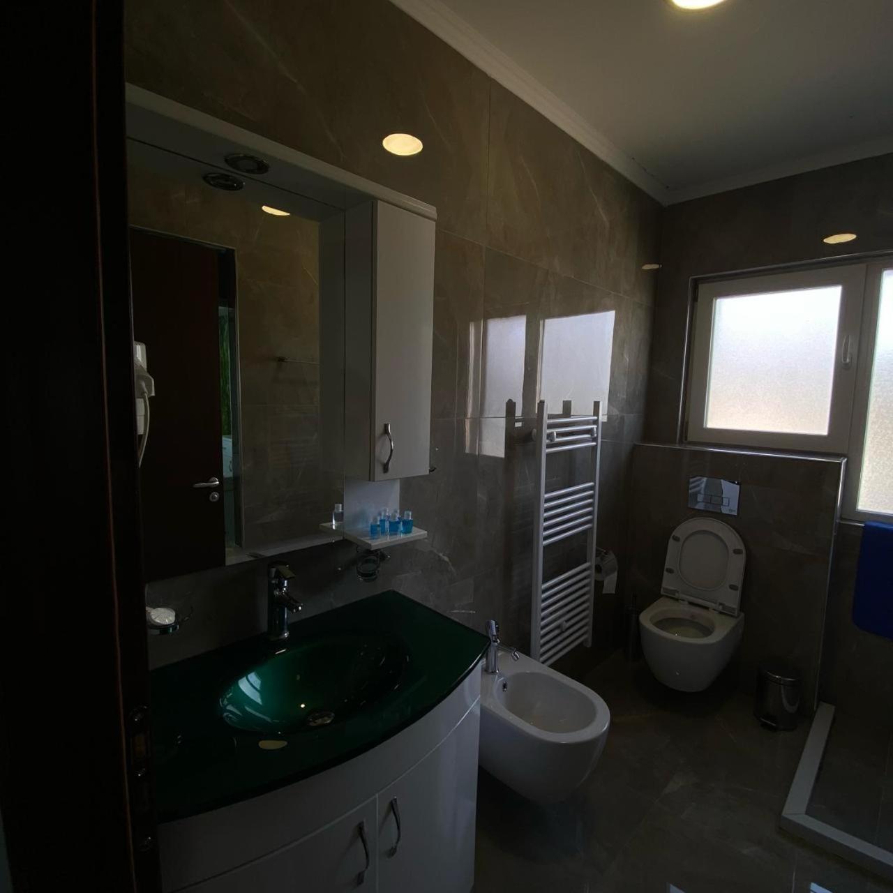 Hotel Pogradeci 2 Tushemisht Extérieur photo